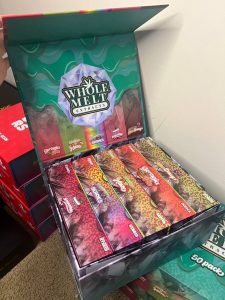 Whole Melts V3 2g Disposable - Image 5